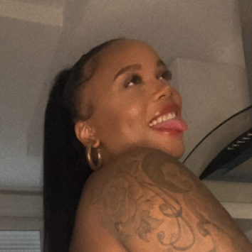 wendychic75777's profile picture. Your #1 enchantress 
😋😎 follow my main account : @mystic_wendy_