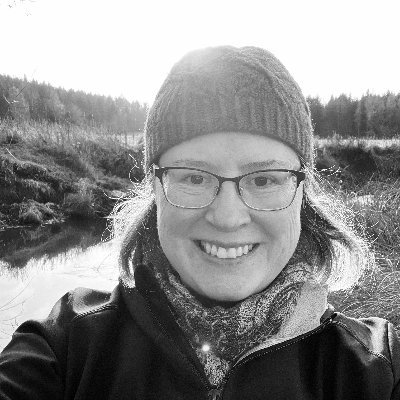 Mycologist & Evo biologist passionate about aquatic fungi, equal opps & diversity. she/her