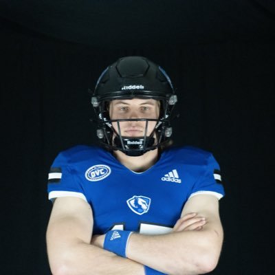 pierceholley1's profile picture. Former QB at Eastern Illinois | MBA in Applied Management | College highlights ⬇️