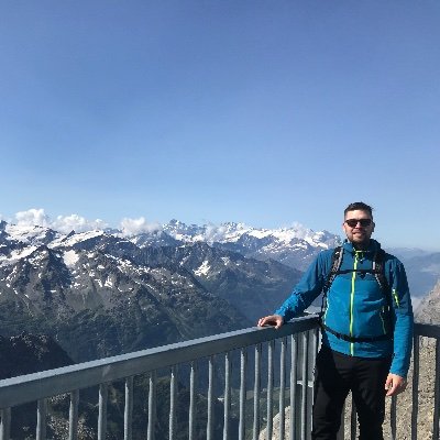 EV & Software
Tesla Referral code:
https://t.co/jcExFcNrVR