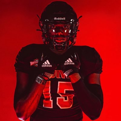 TRUSTTHEPROCESS Defensive End @UIW