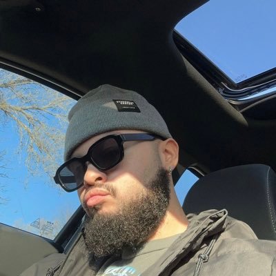 thler96's profile picture. 