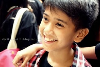 Kenal aku gak?gak kenal NDESO :p | Pgl aku ichal | aku parodinya IQBAL COBOY JUNIOR | Aku msih single :'D |