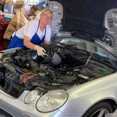 Women Mechanics 🧰