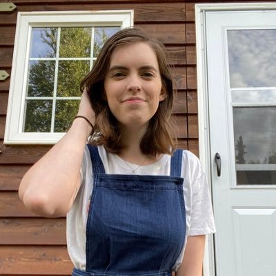 I write romance novels and drink coffee | rep: @danielleburby | she/her 🏳️🌈