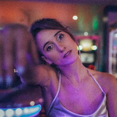 Sarah de Warren Profile