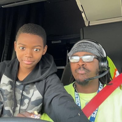 🇯🇲+🇭🇹+🇹🇹over the road heavy haul trucker  love wrestling and football and sports and love my son 🧑🏽‍🦱