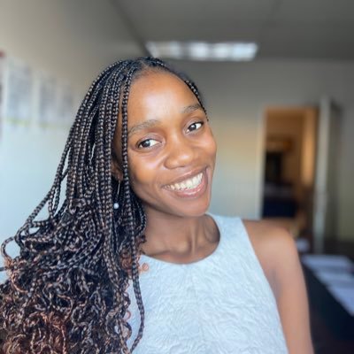 👩💼Finance Connoisseur | HABAKKUK2:2 | 生き甲斐a girl living in her purpose 👑 | BlessedBeyondMeasures! Seriously Favoured | ✝️Not luck. Just GOD