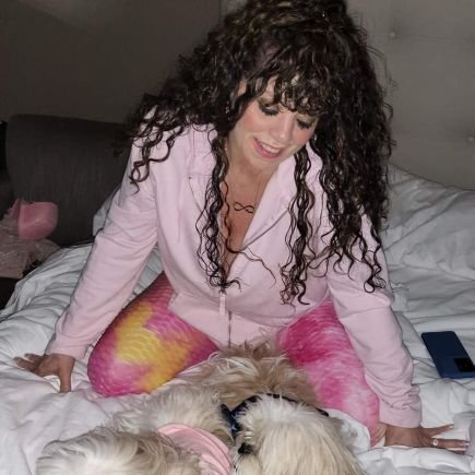 RoseSmylin's profile picture. 