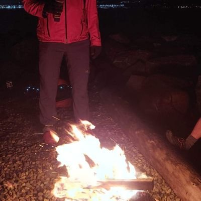 UprightTulip's profile picture. Bikes, Boards, *nux, Psytrance, Dark synth.