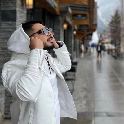 🏡@realbrokerage
📍Calgary, AB
 🎥Tiktok~ arshnarwal
📸Insta~ arshdeepsingh_narwal