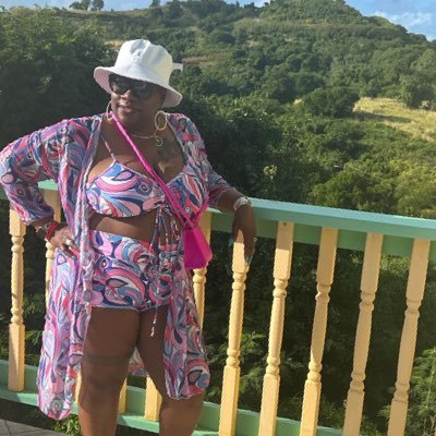 If I see VI🇻🇮 in your bio, I’m following. #TeamiPhone #TeamVI #WestGyul #PrettyGirlRock #VITwitter #USVI #BlackLivesMatter STX➡️TUS➡️PHX➡️TUS➡️LAS