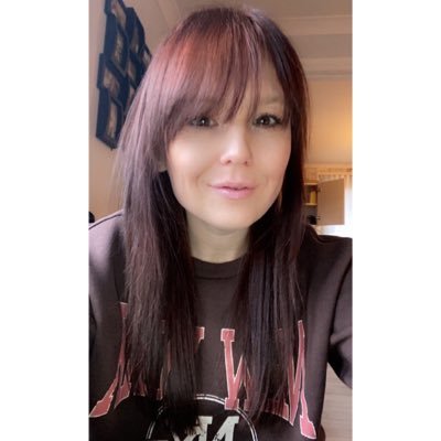 JillMcarthur8's profile picture. Mam to 2 Teenage Lads PASS ME THE WINE 🍷