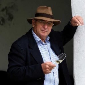 ElsabiodeX's profile picture. Por el día sano, por la noche Ortega Cano.