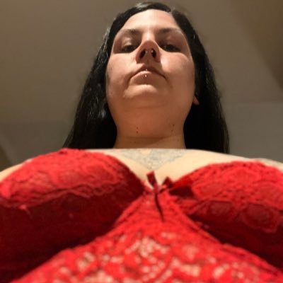 single BI full time college student https://t.co/tmtR2Vi4Ow $Islandhippie