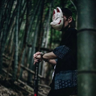 スチール、動画&空撮オールラウンダーカメラマンw ◎過去肩書→旅人(チャリで欧州一周、カブで日本一周)⇒アニメ制作進行⇒シナリオライター⇒DJ⇒フリーランスカメラマン(スチール&動画&ドローン:人物、廃墟、星景、動物etc.)□アマ4・二陸特・漢検3級&英検3級(笑)□