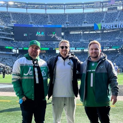 #JETS fan living in the cheesehead of packers nation