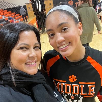 Proud momma of three...Dante, Bebe and @jada_elston. I love watching my daughter play the sport she loves #LoveAndBasketball🏀