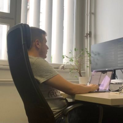 barbarinikola3's profile picture. iOS developer