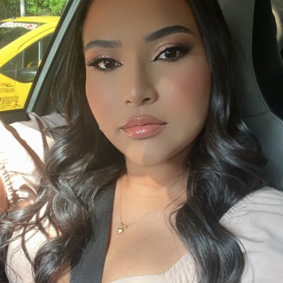 Claudiat2909's profile picture. 