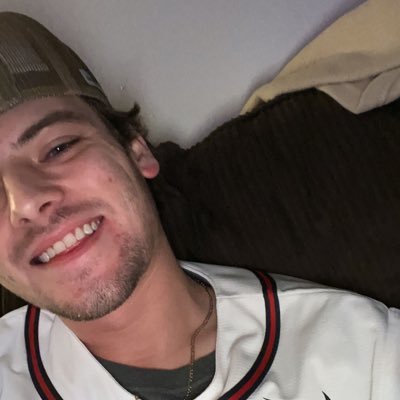 Don’t take my tweets seriously… 💰 Sono Italiano🤌🏼 War Eagle! Go Braves! Panthers! Part Time Barner🐅 #LLR🖤🕊