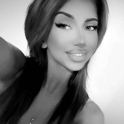 PerkyPaige69's profile picture. 18 Year Old content creator 😈 Follow the link 🔗 For a free gift tell me you have followed me on Twitter in the messages 😉💦 I only reply on OnlyFans 📱