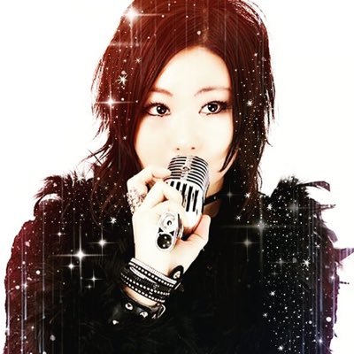 モデル。作詞、作曲、ヴォーカルなどをしています。ベビーコンテスト入賞経験あり。10/18生まれ、天秤座、O型。ミクチャ公認ライバー。 #V系 #ROCK #サブカル #ゴスロリ #特撮 #コスプレ #アニメ #マンガ #ゲーム #ドラマ Instagram halka_hoshina 別垢@excion1018