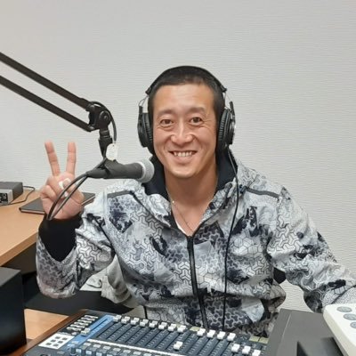 【体操のおっちゃん😄】 フジスポーツクラブでみんな体操やってみよう‼️ / スポーツマンシップ🍀 / 元体操選手🤸♂️ / 市船体操部🏫 / 順大体操部 🎓/ 元建築業🛠 / バンドマン🎸 / お酒大好き 🍻/ 釣り大好き🎣 / 娘大好き💕 / THE BLUE HEARTS⚡️