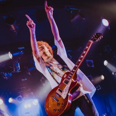 岸田教団&THE明星ロケッツ リードギタリスト。エフェクターブランドfriendly fire Fx立ち上げました。