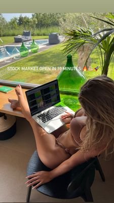 nancy_brown_23's profile picture. Daytrader💻mentor🧠explore 🏙🗽the goal is to make you think and go beyond the popular narratives in the market.💰Qualified investor🏪.10 year experience 🍀📊