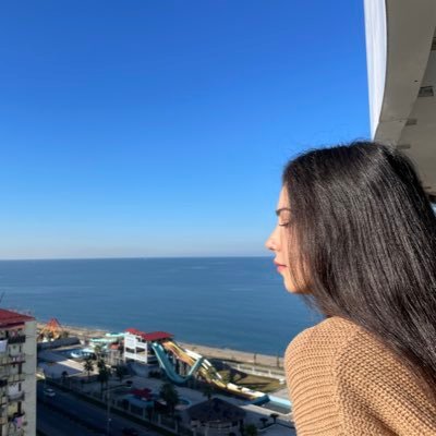 lika15280506's profile picture. 