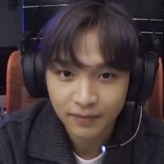 taehyun is a perfect man and I believe we should remind eachother more often