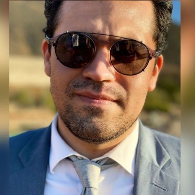 LFRosas87's profile picture. Husband 🤓 From Baja California 🇲🇽 Living in Toronto 🇨🇦 I make up stories to be seen on a screen ❤️