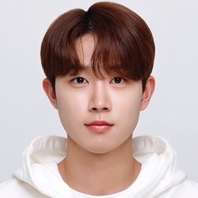 miging__'s profile picture. 언제나 동현이 편 ♡