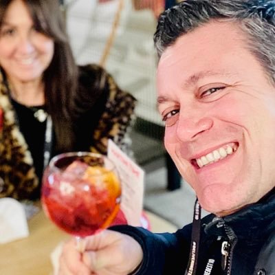 Biagio71To's profile picture. Sontuosa imbecillità. https://t.co/u7zljnYjQF