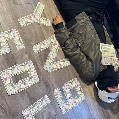 eyerunutah's profile picture. INDEPENDENT 🇲🇽ARTIST HELP ME REACH 5kfollowers 💙🔋⚡ #underdog