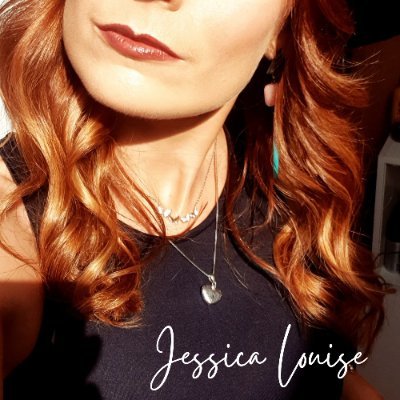 Jessica Louise is a new Irish artist, passionate about singing and music!
