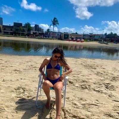 lauricarneiroo's profile picture. 📸: lauri_carneiro