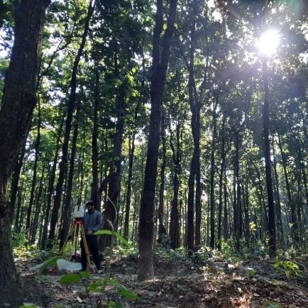 Phd scholar at FRI-DU Indian Institute of Remote Sensing
Terrestrial Laser Scanning of forests
Interested in urban environment.
J'aime la langue française.