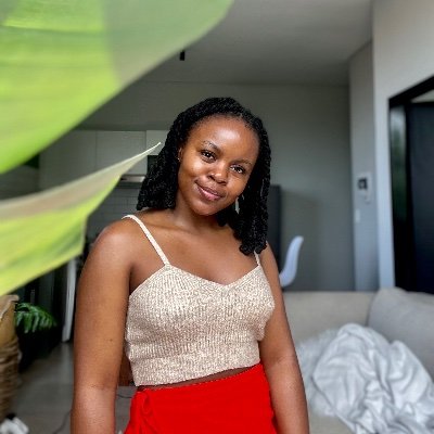 Unscripted20ees's profile picture. She/her | Has-been poet w/ an abandoned manuscript | Avid Google’r | Reading the pain away | Conversational lush | I’m terrible with prepositions | I am the 🌞