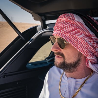 r1zn's profile picture. 