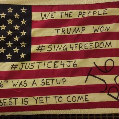 #Sing4Freedom campaign founder Joseph Thomas (J6er)
 Stand with the Jan 6 Hostages 🇺🇲 Sing Nat'l Anthem @ 9pm est & post it.
Host of 'Freedom Unchained'