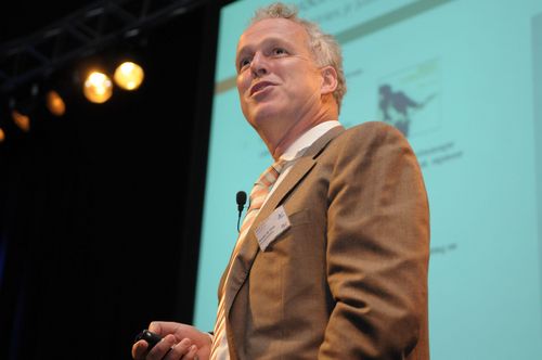 spreker en auteur Dienstenmarketing Management en Blauwe Bananen