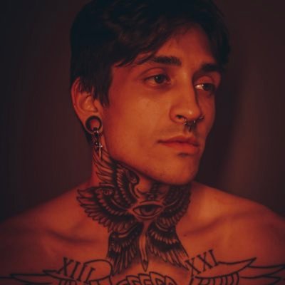 Freaky Nasty Vampire Whore. I make solo stuff. 23/sexually fluid/gender fluid.