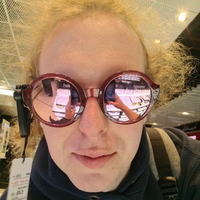 Lawtonsam16's profile picture. 