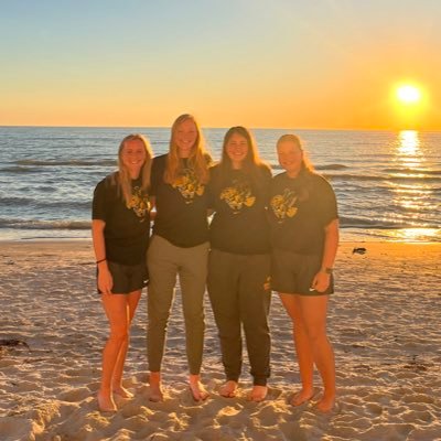 The Official Twitter Account of the University Iowa Softball Managers | IG: iowasbgrs