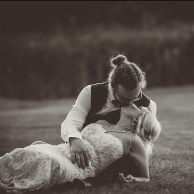 I married my best friend on Sept 10th, 2022 🥰
make up enthusiast
RIP to our dog Noddie, we miss you so much, sweet girl 💕 2013- July 18th, 2023