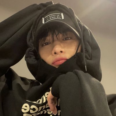 #배진영: my forever boy ˙ᵕ˙ CIX IS 5 people!! c9 needs to pack it up