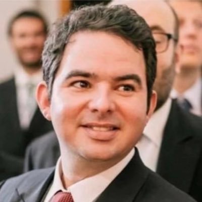 Amante y creyente de la República de Colombia. 🇨🇴 Ex concejal de baq 2016-2017 Senador de la República 2018-2022 Senador de la República 2022-2026