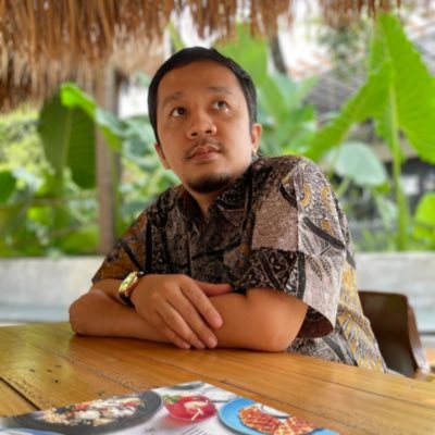 iampradana's profile picture. Corp. Slave